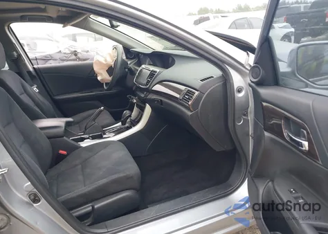 2017 Honda Accord Ex z USA, uszkodzony, nr VIN 1HGCR2F72HA157328